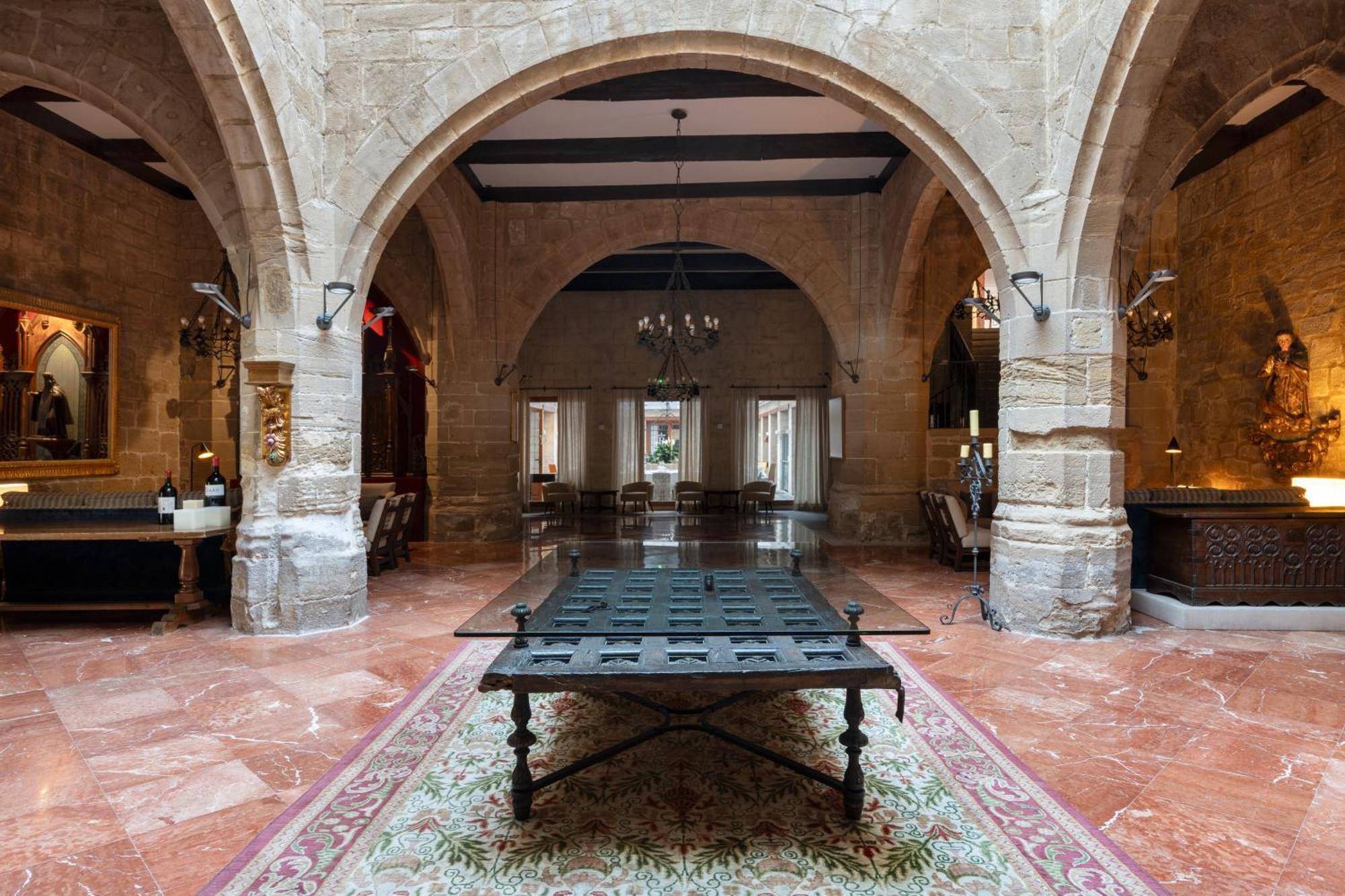 Parador De Santo Domingo De La Calzada Exteriör bild