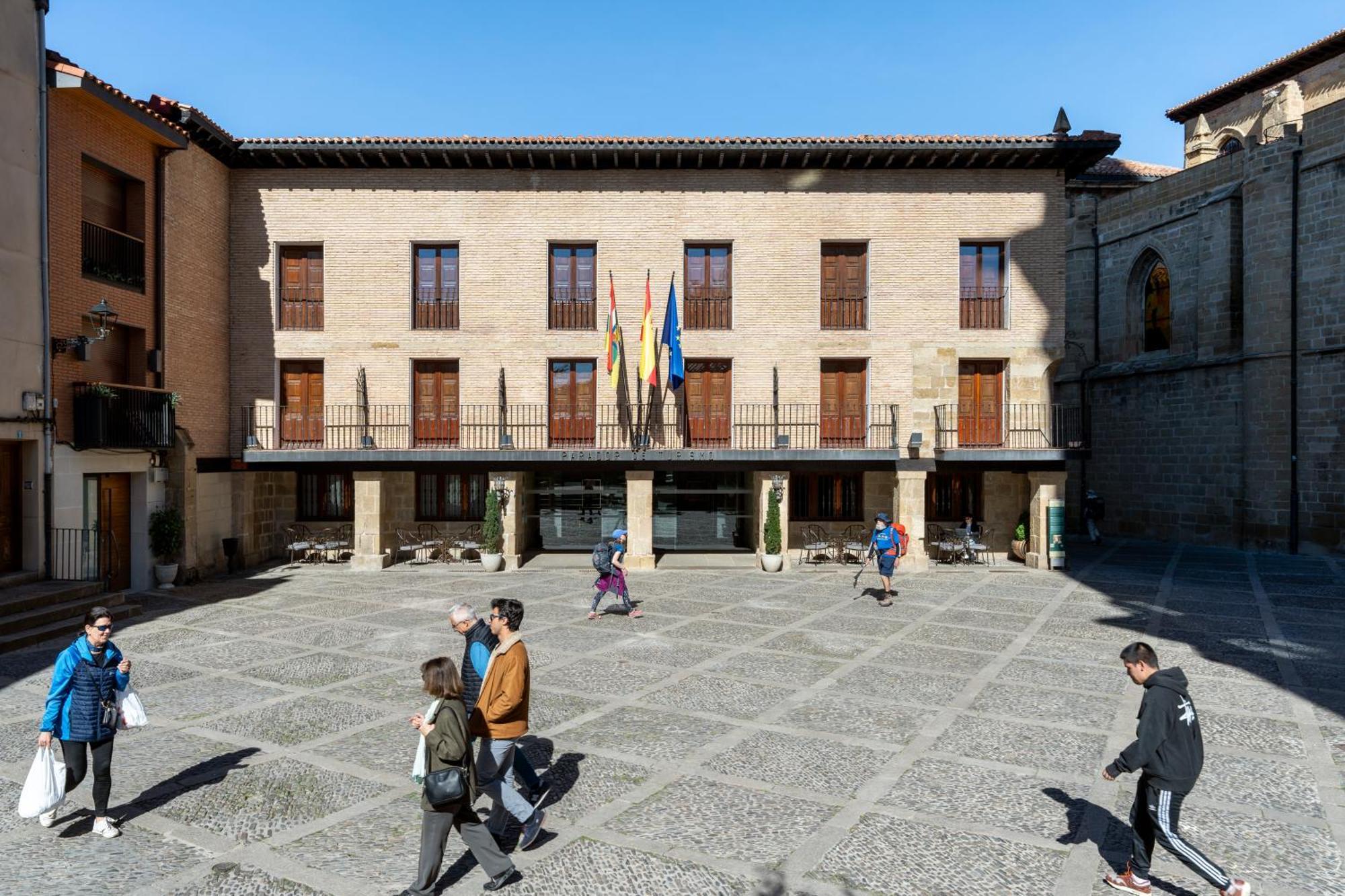 Parador De Santo Domingo De La Calzada Exteriör bild