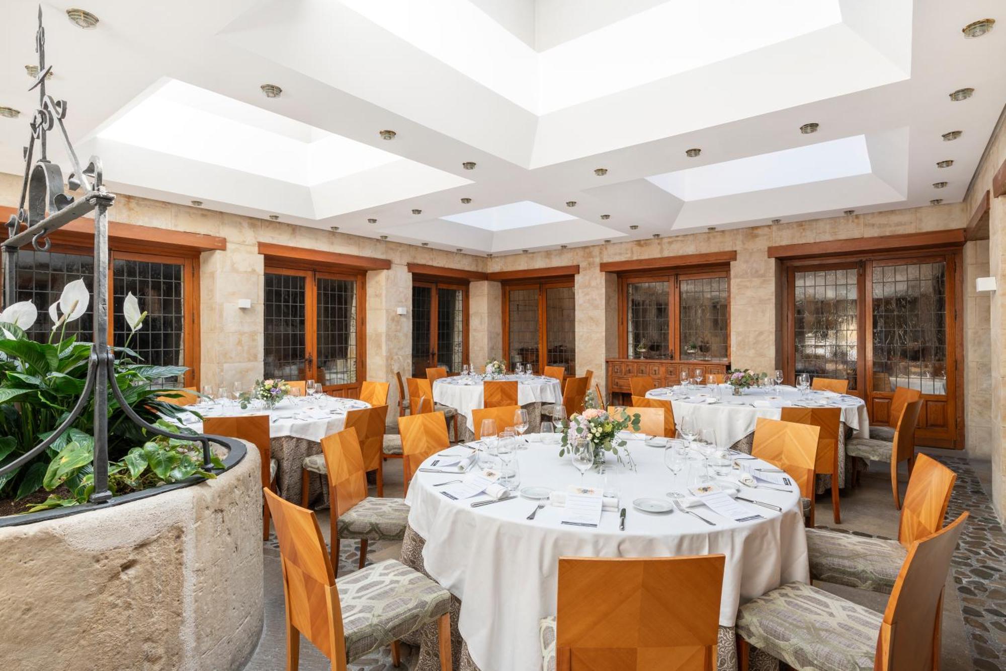 Parador De Santo Domingo De La Calzada Exteriör bild