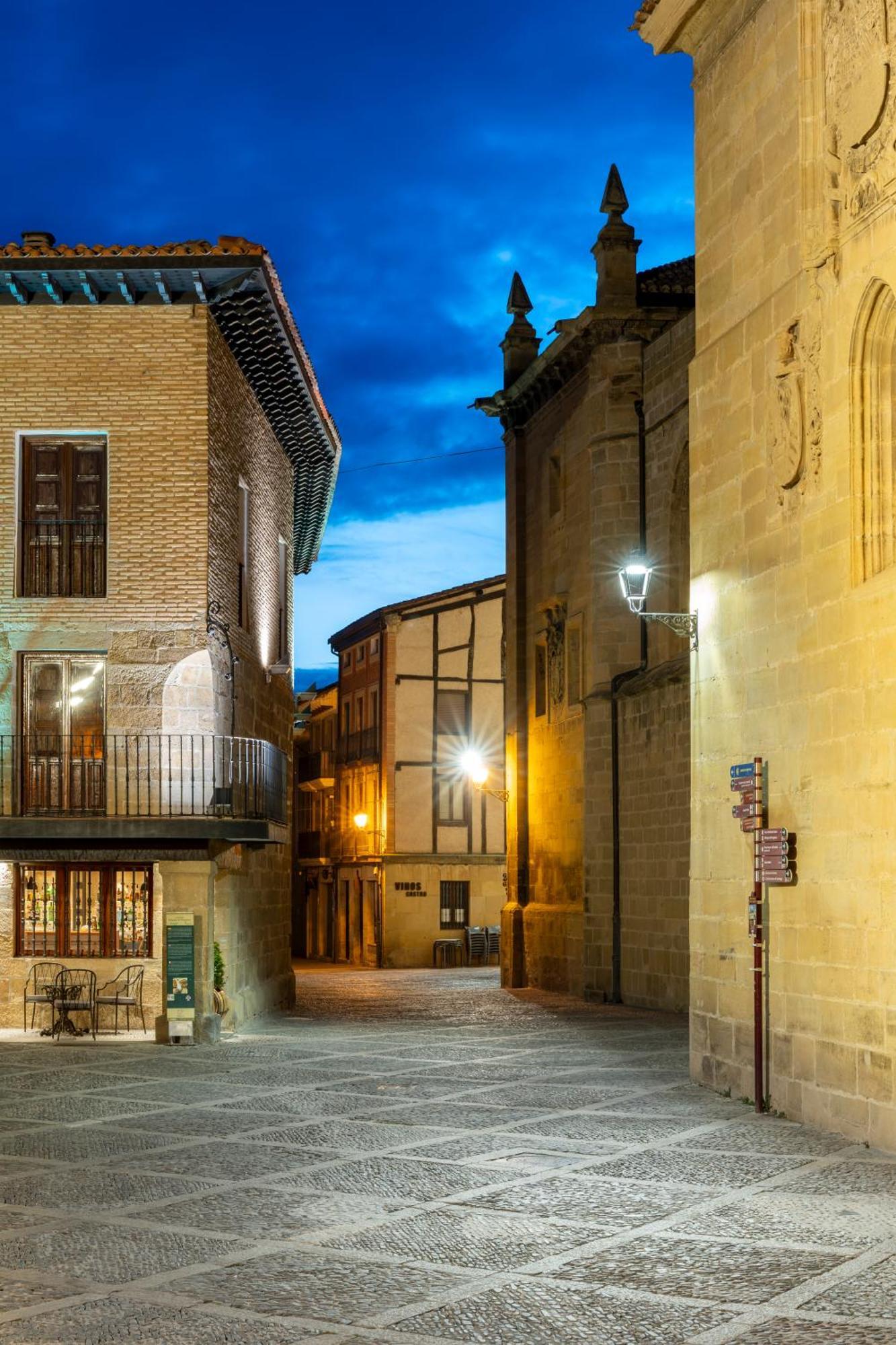 Parador De Santo Domingo De La Calzada Exteriör bild