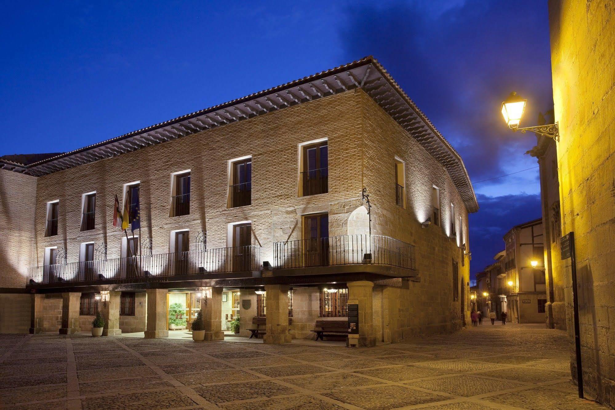 Parador De Santo Domingo De La Calzada Exteriör bild